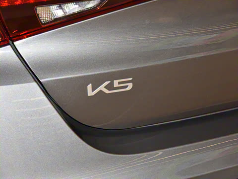 2025�� 2.0T �콢��