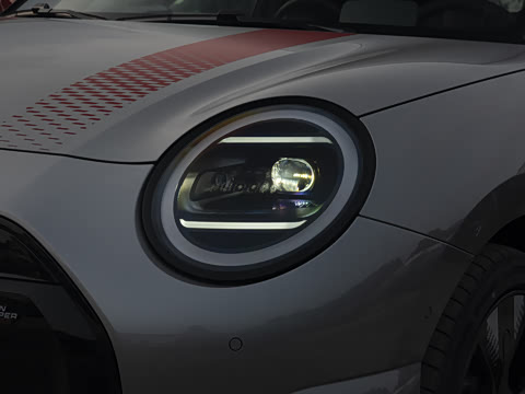 2025�� JOHN COOPER WORKS