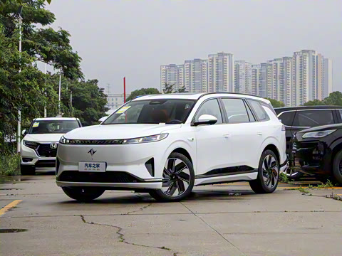 2025�� 210Ultra�Ǽݰ� 6��