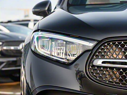 2025�� �Ŀ� GLC 300 L 4MATIC ������ 5��