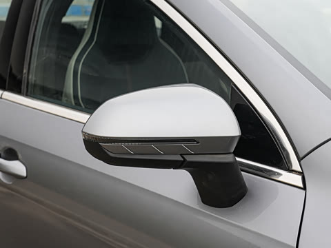 2025�� EV 510KM ���а�