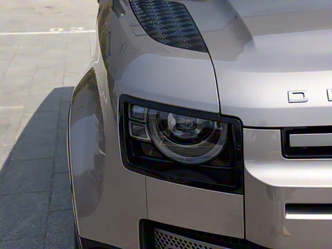 2023�� 110 3.0T P400 X-DYNAMIC HSE