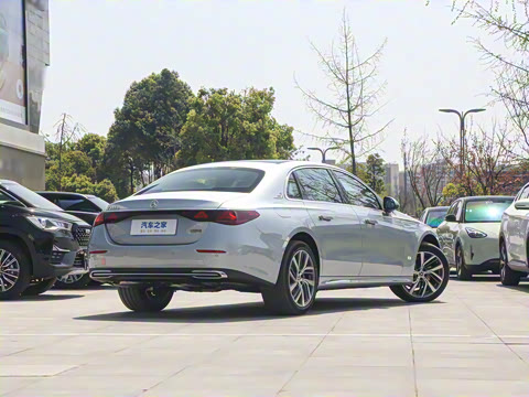 2025�� �Ŀ� E 300 L ʱ����