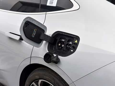 2025�� 700km Զ���Ǽݰ�