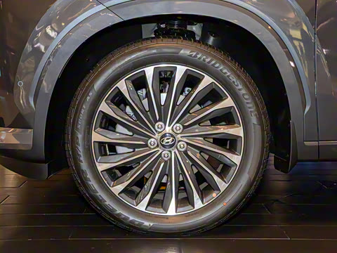 2023�� 3.5L �Զ�����GLS 6��