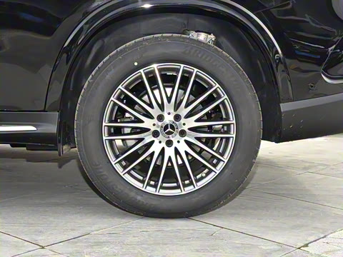 2025�� �Ŀ� GLC 300 L 4MATIC ������ 5��