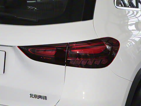 2025�� �Ŀ� GLA 220