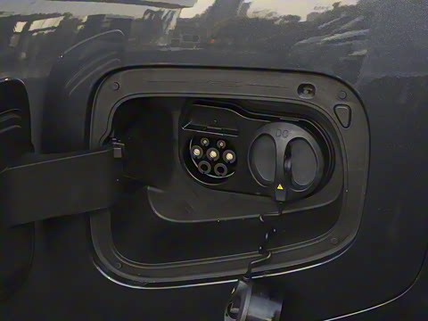 2025�� 700 Ultra�������������״��