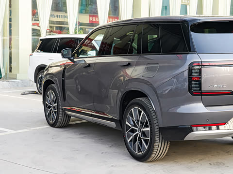 2025�� 180km Ultra ������