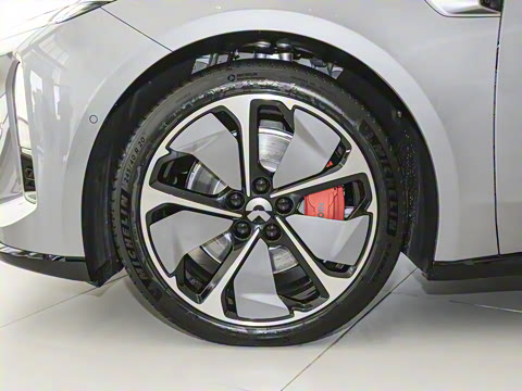 2025�� 75kWh Touring