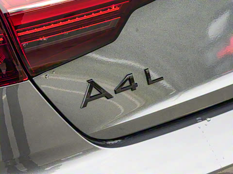 2025�� 200���������� 40 TFSI ���������� B&O ��ҹ��