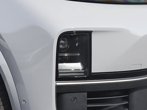 2025�� Ultra ���ܻ��°�