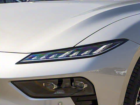 2025�� ���� 550ProѲ����