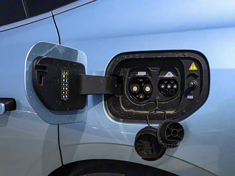 2025�� 700km Զ���Ǽݰ�