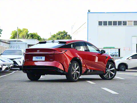 2025�� 630 PRO���а�