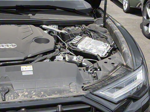 2025�� allroad quattro 55 TFSI ��̽�ռ�