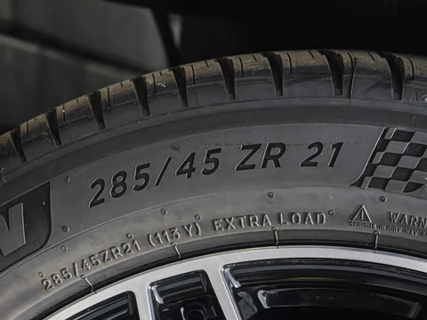 2025�� Cayenne 3.0T ���ΰ�