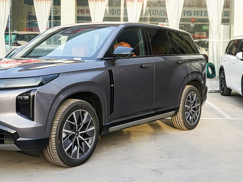 2025�� 180km Ultra ������