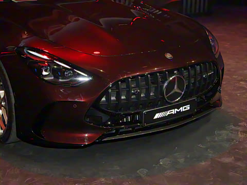 2025�� AMG GT 63 4MATIC+