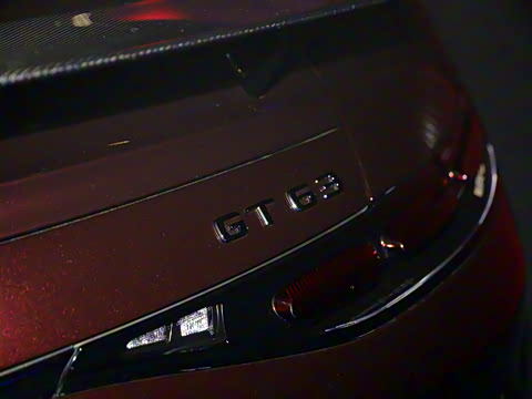 2025�� AMG GT 63 4MATIC+