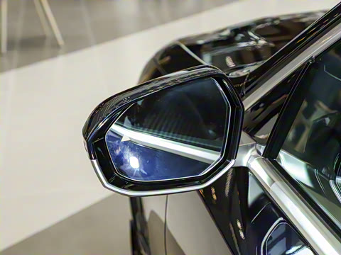 2025�� 530Li xDrive M�˶���װ