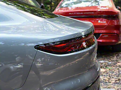 2022�� EV ������ 715KMǰ���콢��