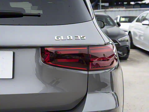 2026�� AMG GLB 35 4MATIC