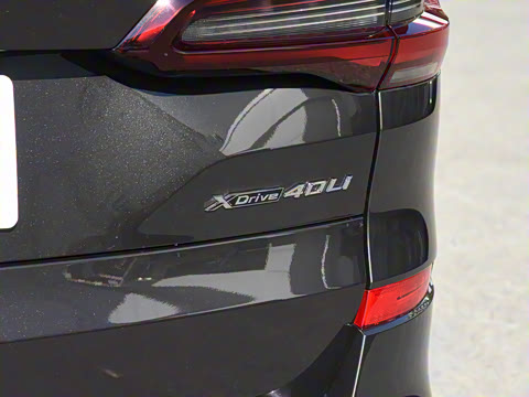 2022�� �Ŀ� xDrive 40Li M�˶���װ