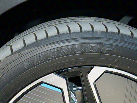 2025�� 735MAX 175kW