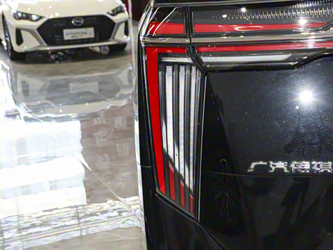 2023�� ��ʦϵ�� 400T �콢��