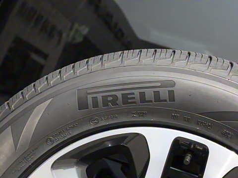 2023�� 110 3.0T P400 X-DYNAMIC HSE