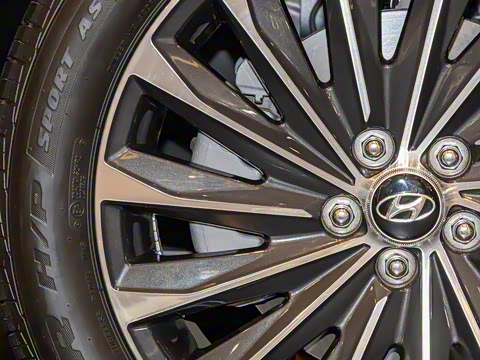 2023�� 3.5L �Զ�����GLS 6��