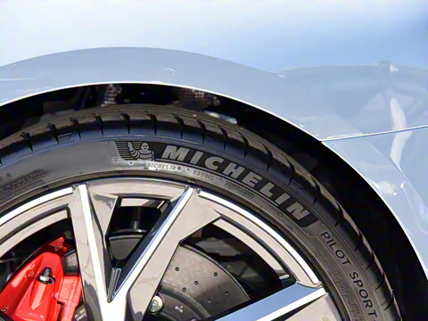 2022�� V10 Coupe performance