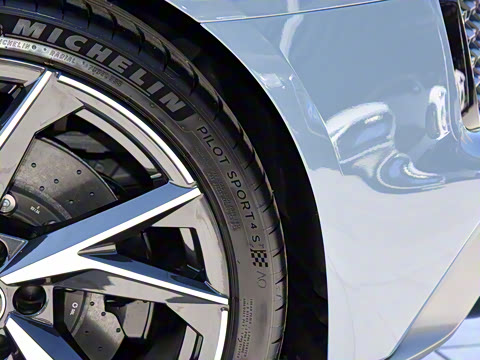 2022�� V10 Coupe performance