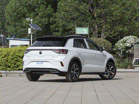 2025�� �Ŀ� 300TSI DSG���������