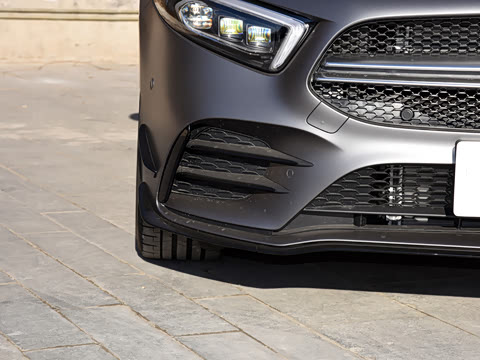 2022�� AMG A 35 L 4MATIC