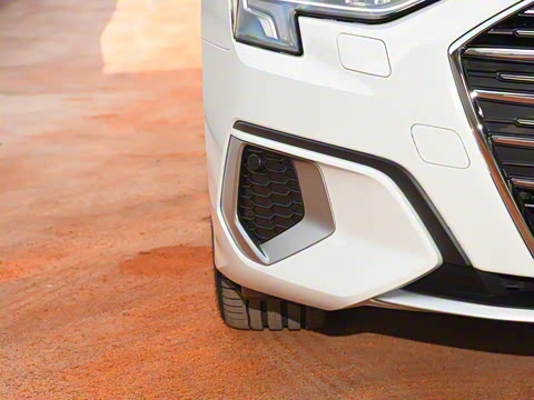 2023�� �Ŀ� A3L Limousine 35 TFSI ʱ��������