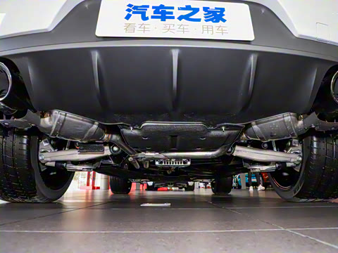 2020�� Macan 2.0T