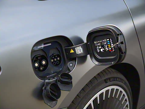 2023�� AMG EQS 53 4MATIC+