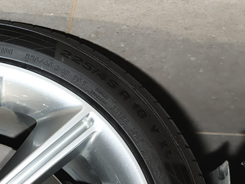 2024�� 2.0T ���Ͱ���������� Shooting Brake