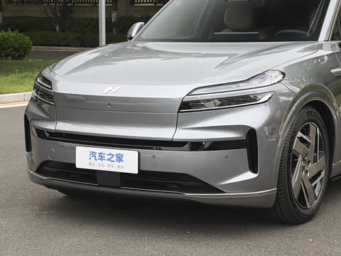 2025�� Ultra ������