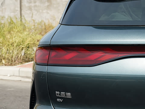 2025�� EV 670KM�����״��콢��