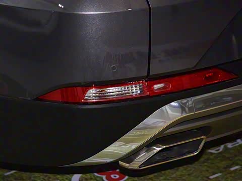 2019�� 380 TGDi TOP �Զ������콢�� ��V