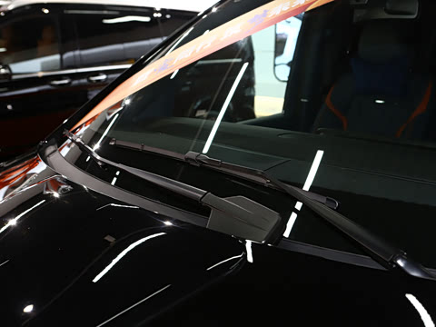 2025�� LS570TX ���