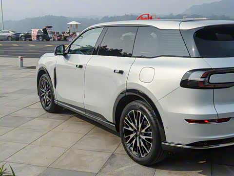 2025�� 215�콢PLUS