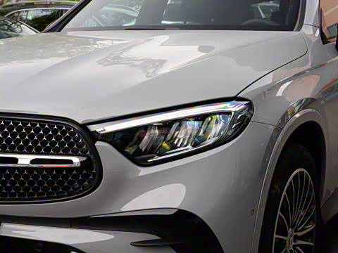 2025�� GLC 300 4MATIC ����SUV