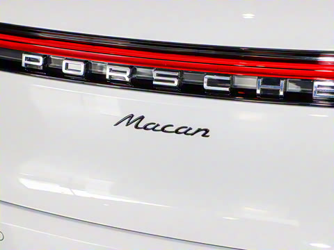 2020�� Macan 2.0T