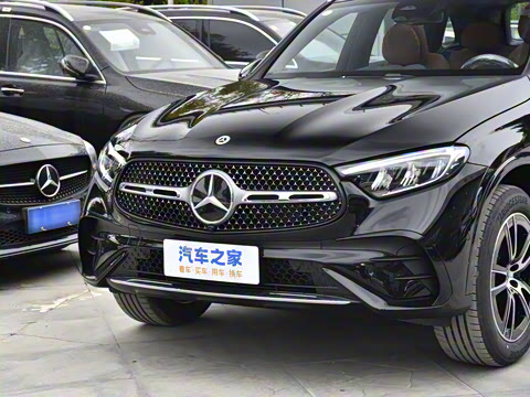 2025�� �Ŀ� GLC 260 L 4MATIC ������