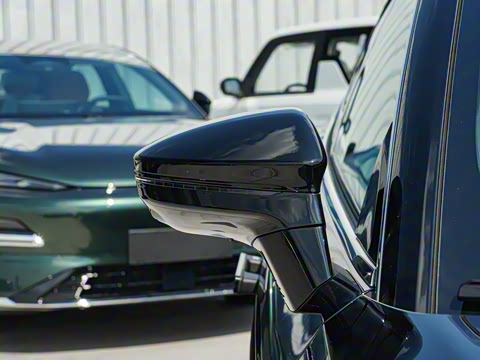 2025�� 60km EM-i ������