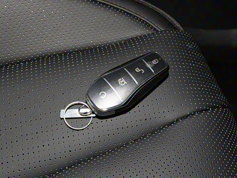 2025�� EV 605�캽Pro��